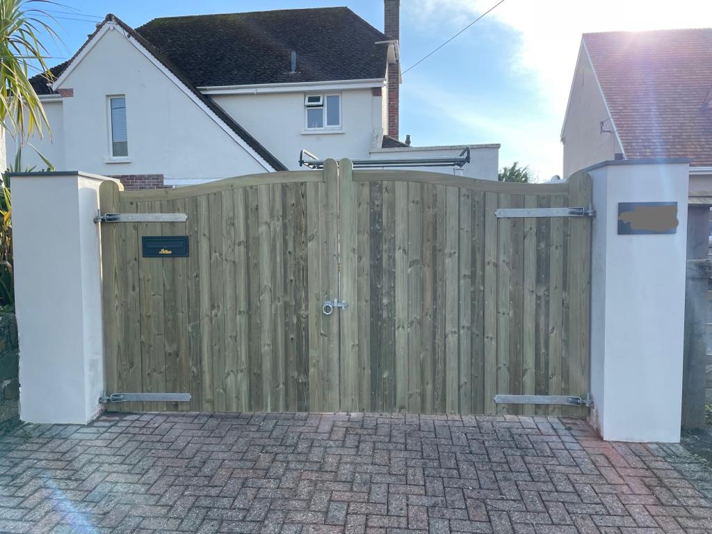 Torridge gates letterboxes entrance gates 01